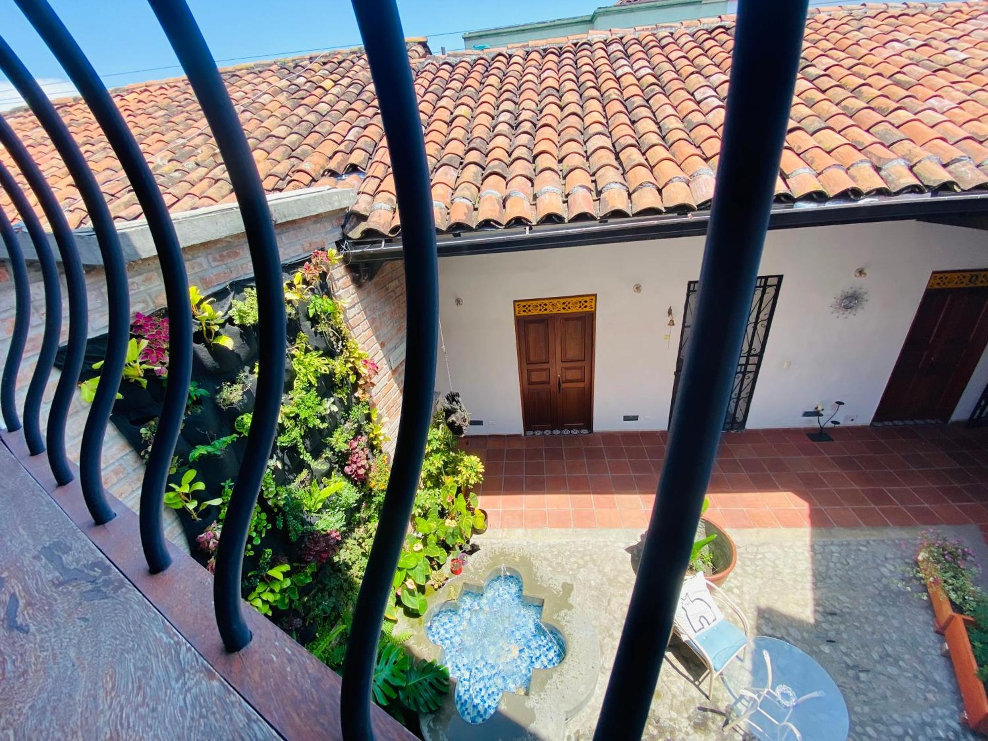 Hotel Casa Bresse Cali Exterior photo